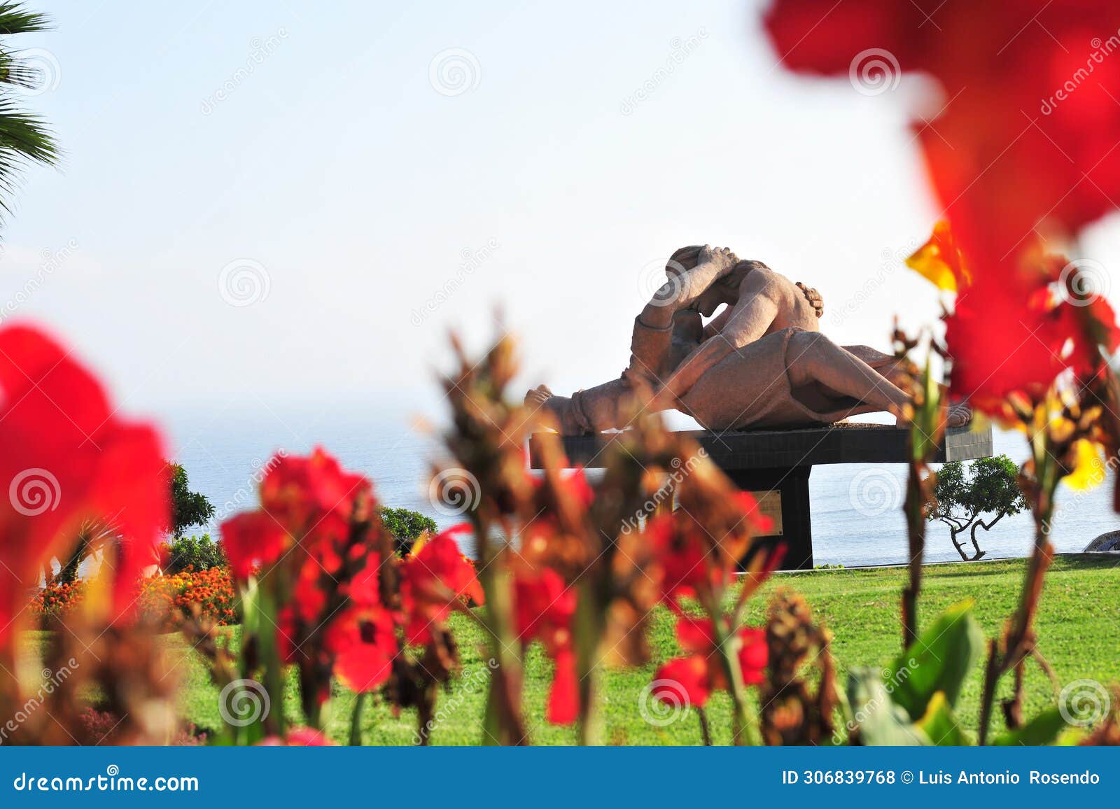 miraflores, peru, the kiss. great sculpture in the parque del amor, next to the pacific ocean, in the lima district