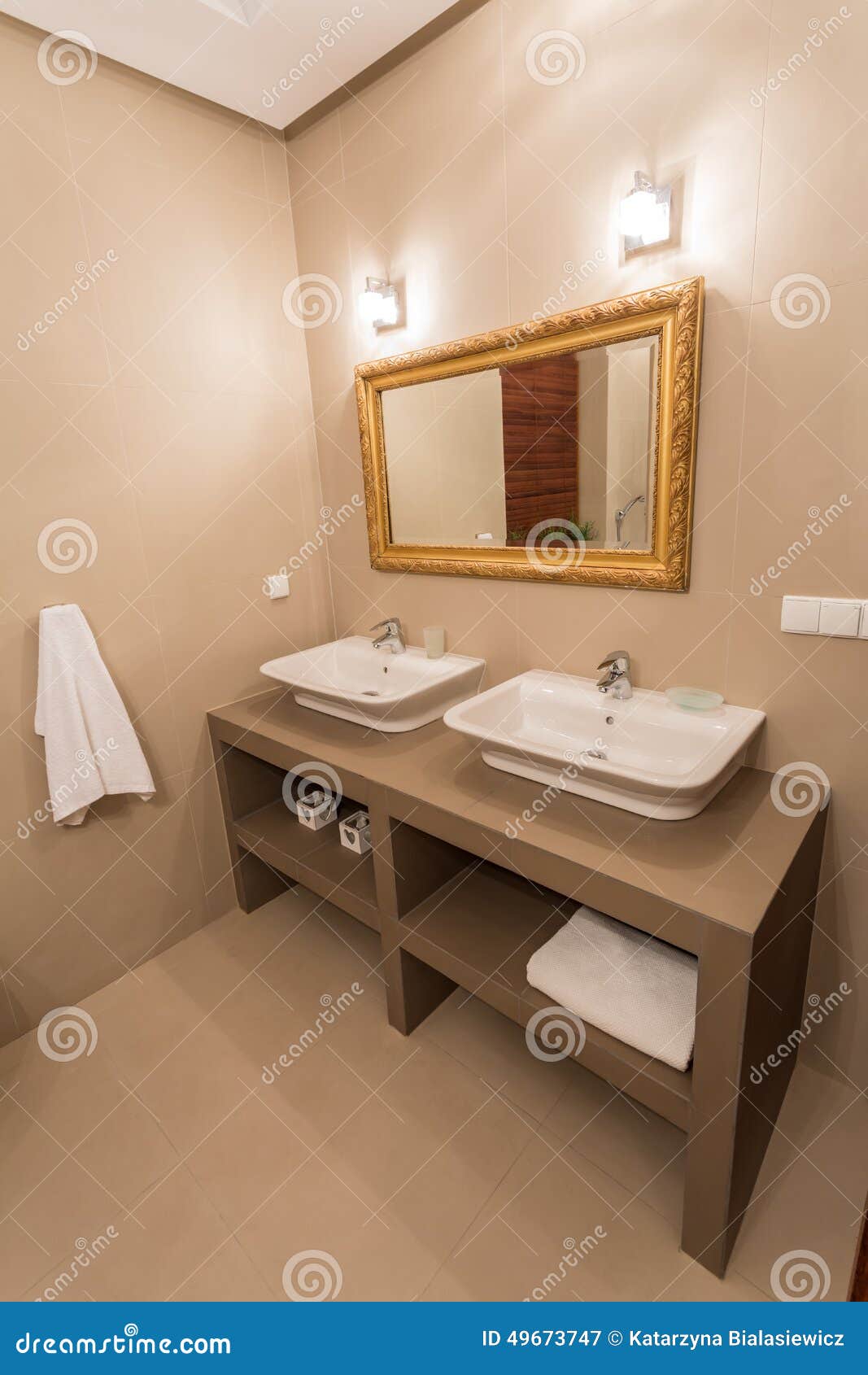 Mirror with gold frame stock image. Image of interior 49673747