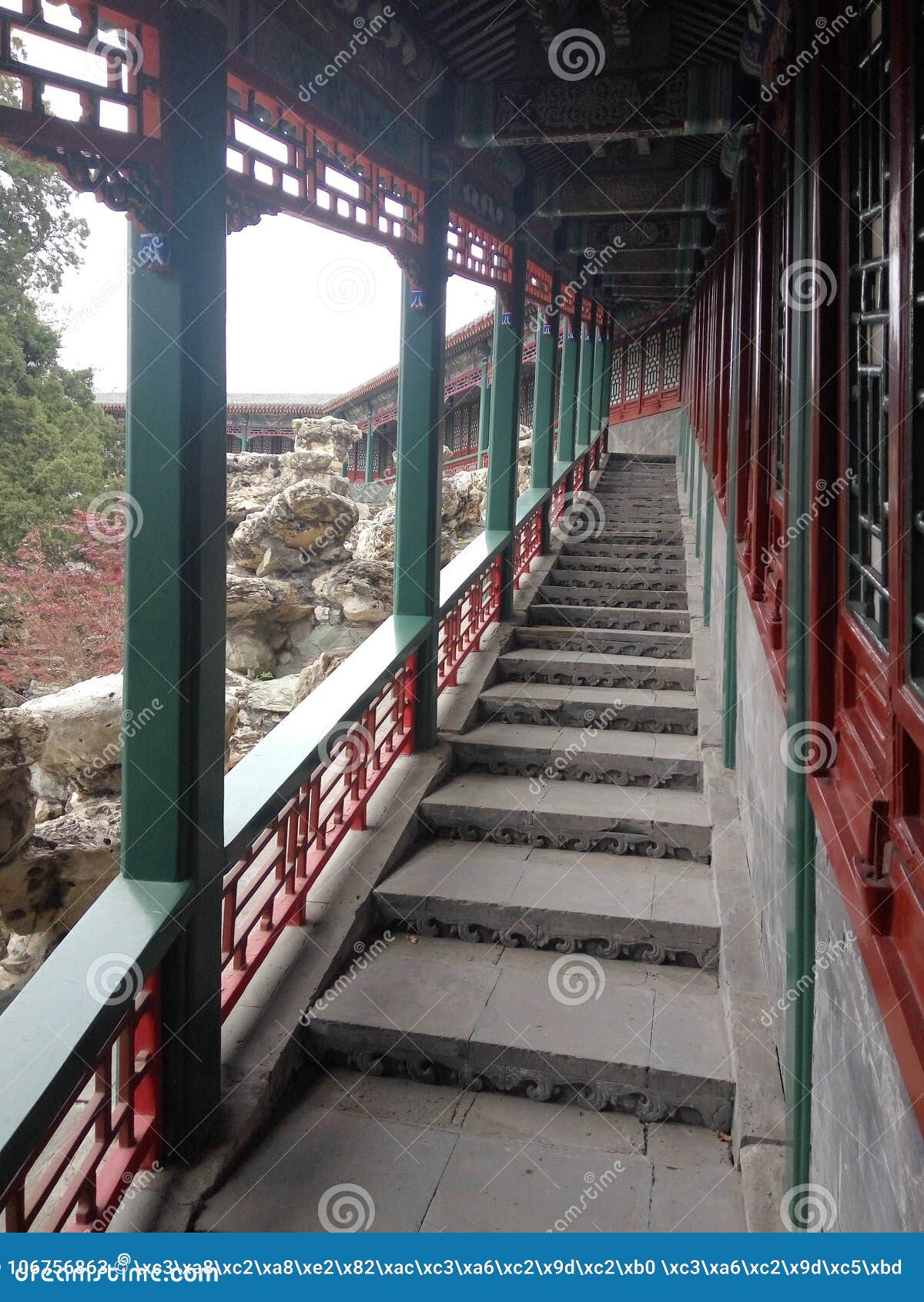 a delicate garden in beihai park `mirror qing zhai`