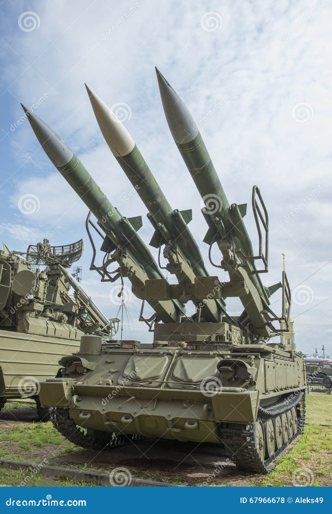 Missil 3m9m3 Anti Flygplan 2p25m1 Launcher Missilsystem 2k1 Redaktionell Arkivfoto Bild Av Komplicerat Chassi