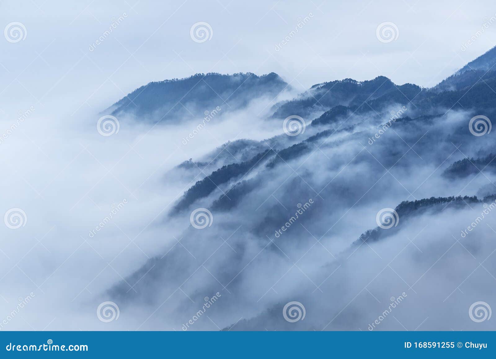 Misty Mountains Of Lushan Stock Image Image Of Scenery Misty Mountains Of Lushan Stock Image Image Of Scenery