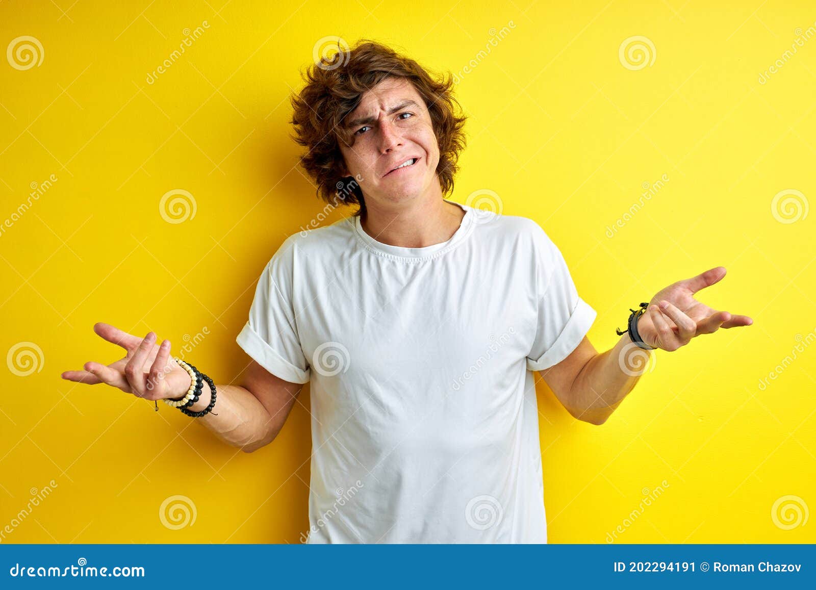 misunderstanding man shrugging