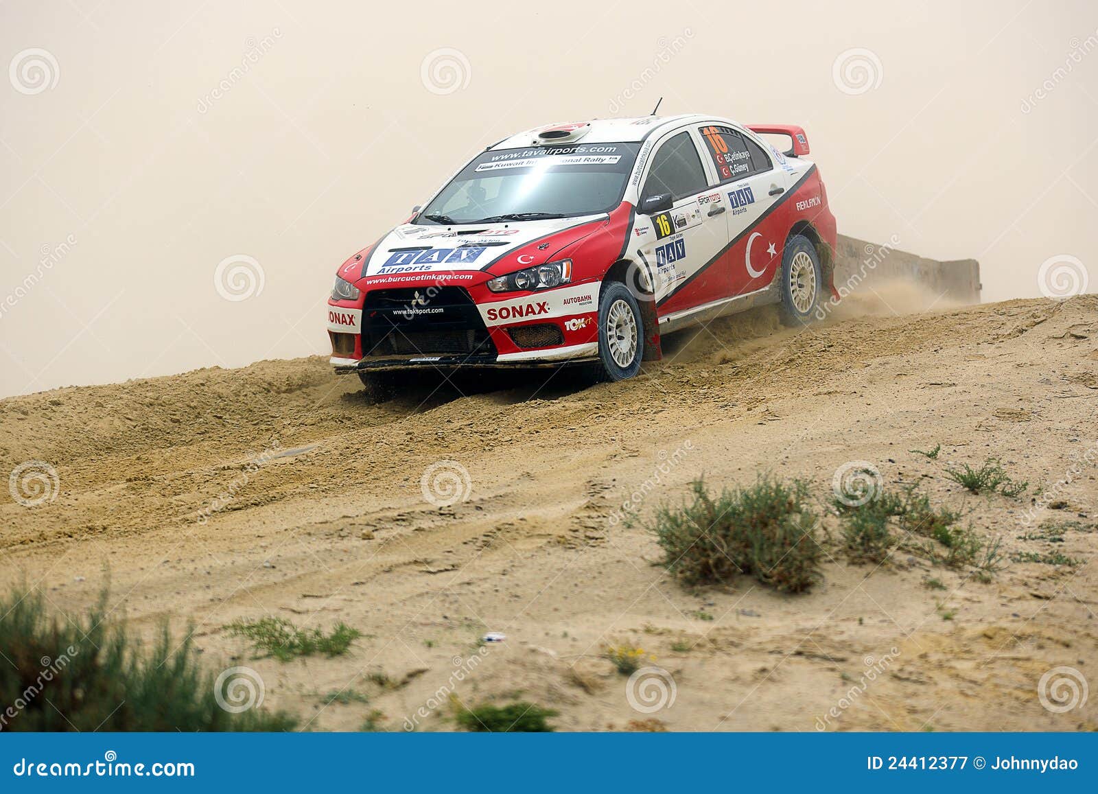 Mitsubishi Lancer Evo 2012 Kuwait Rally Editorial Photography Image
