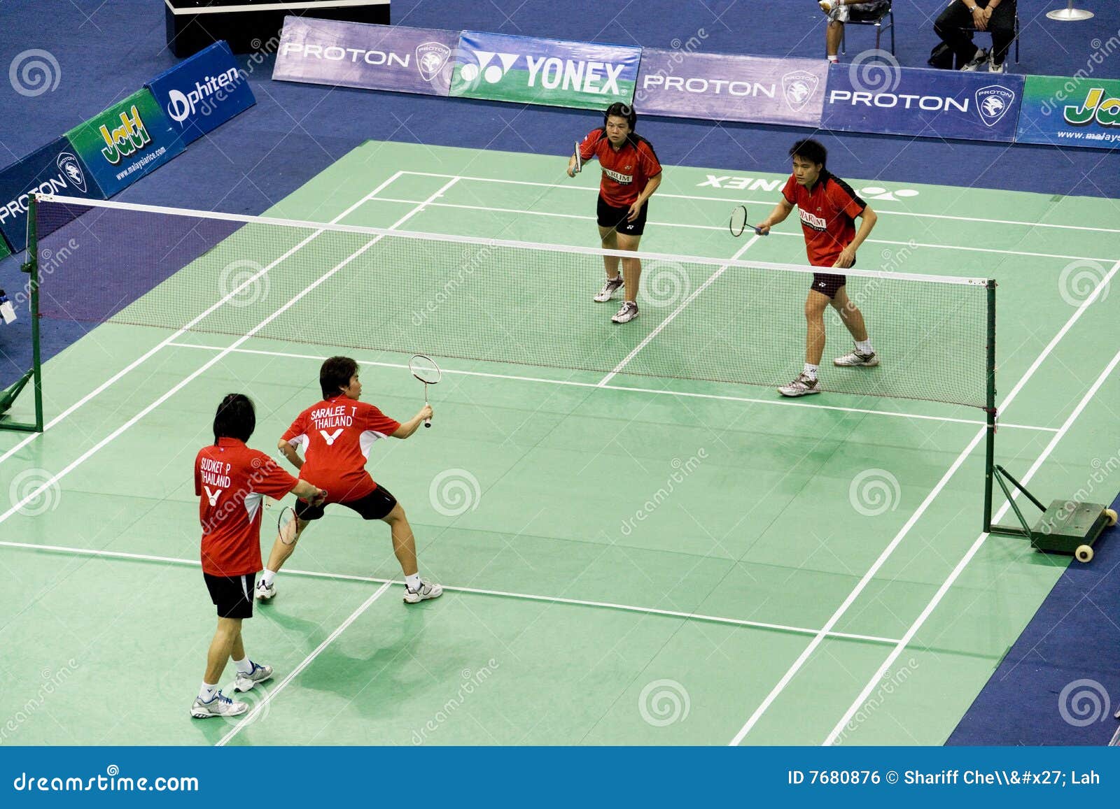 Mixed Doubles Badminton editorial photo. Image of meiliana - 7680876