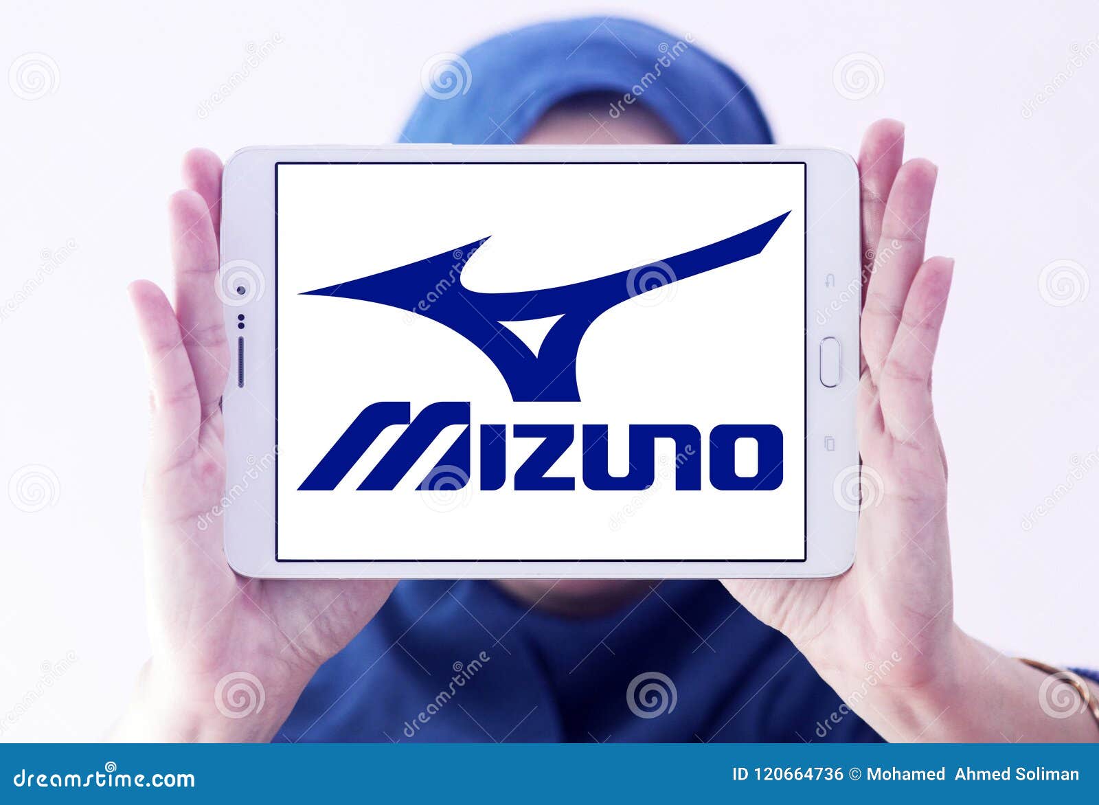 Mizuno Corporation logo editorial photo. Image of symbol - 120664736