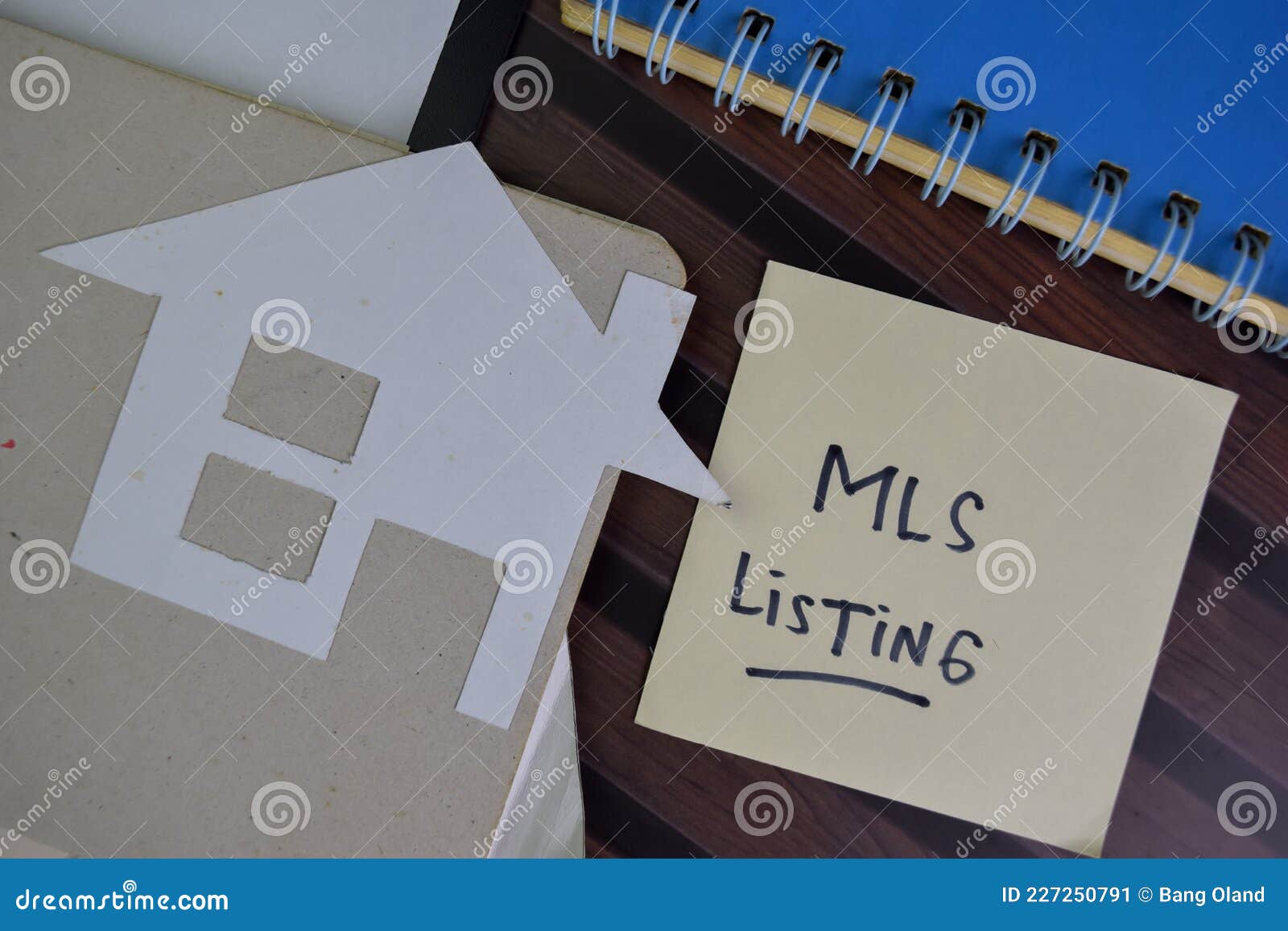 mls listing write on sticky notes  on wooden table