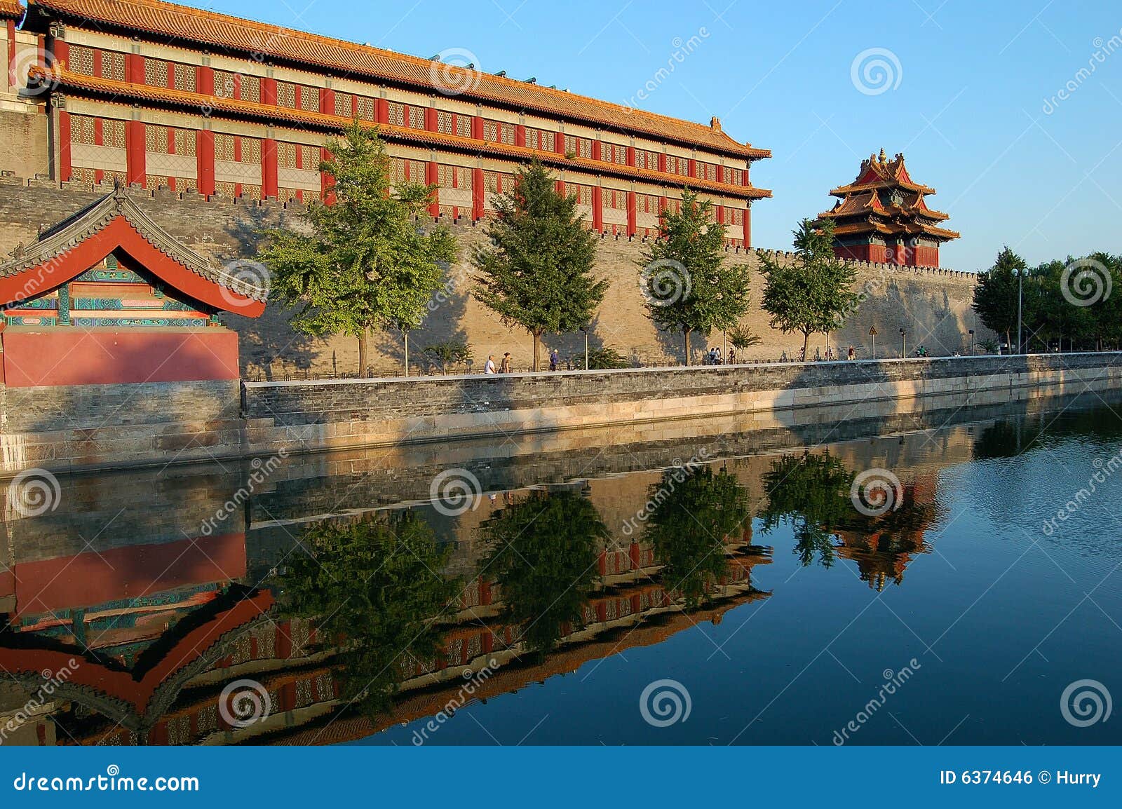 moat & turret, forbidden city