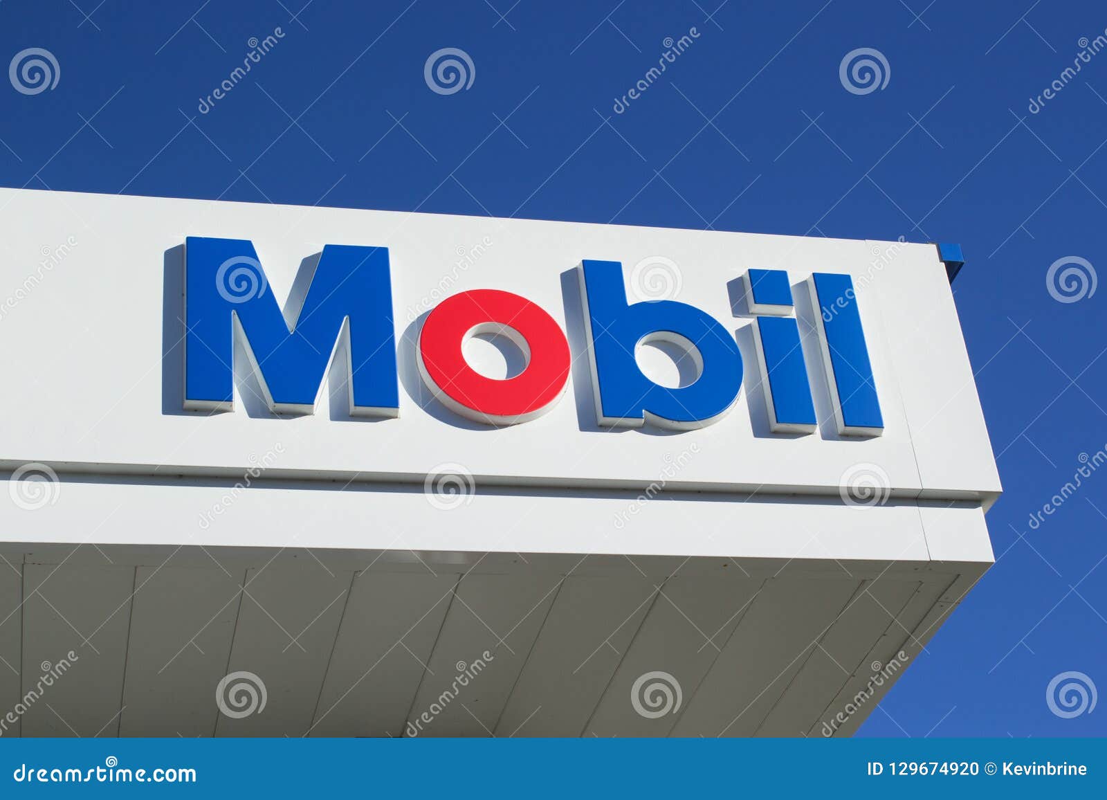 Mobil Gas Station Sign Editorial Image Image Of Roadside 129674920