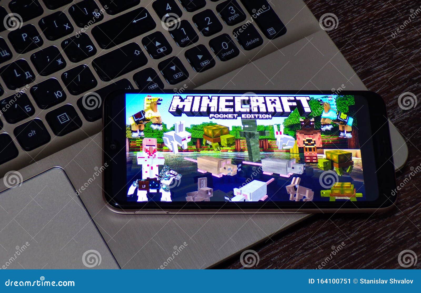 Mobile Game Minecraft Pocket Edition Editorial Photo - Image of