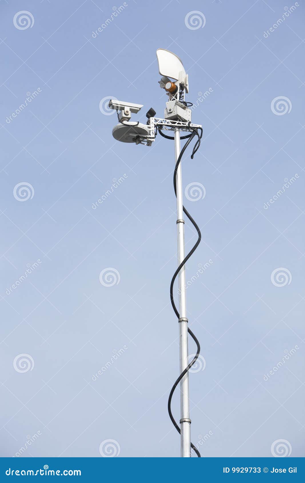 Mobile News Van Antenna Stock Photos Image 9929733