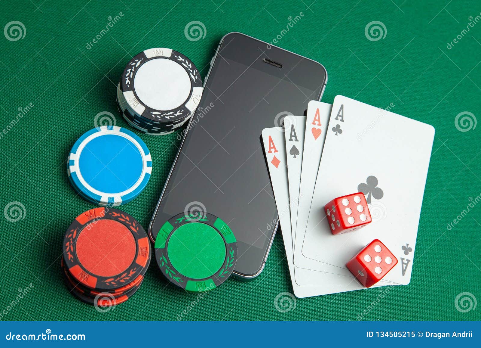 Online card gaming 