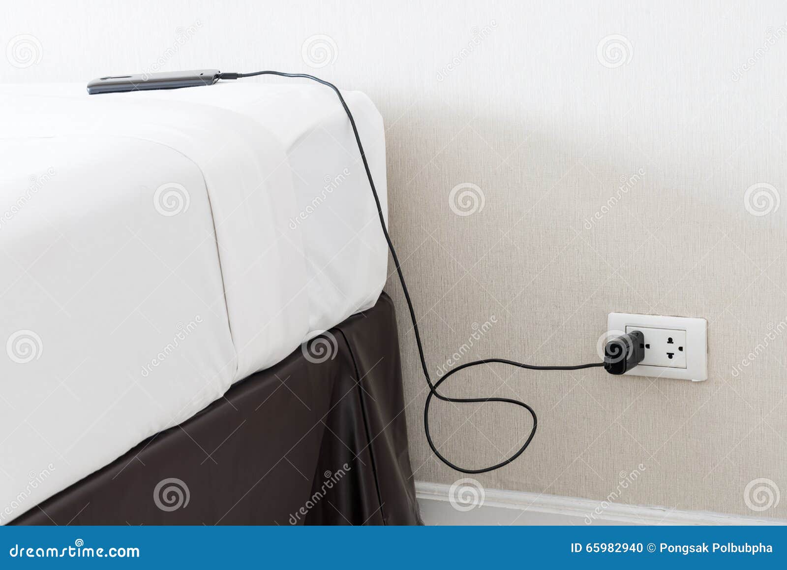 The mobile phone charger stock photo. Image of phone 65982940