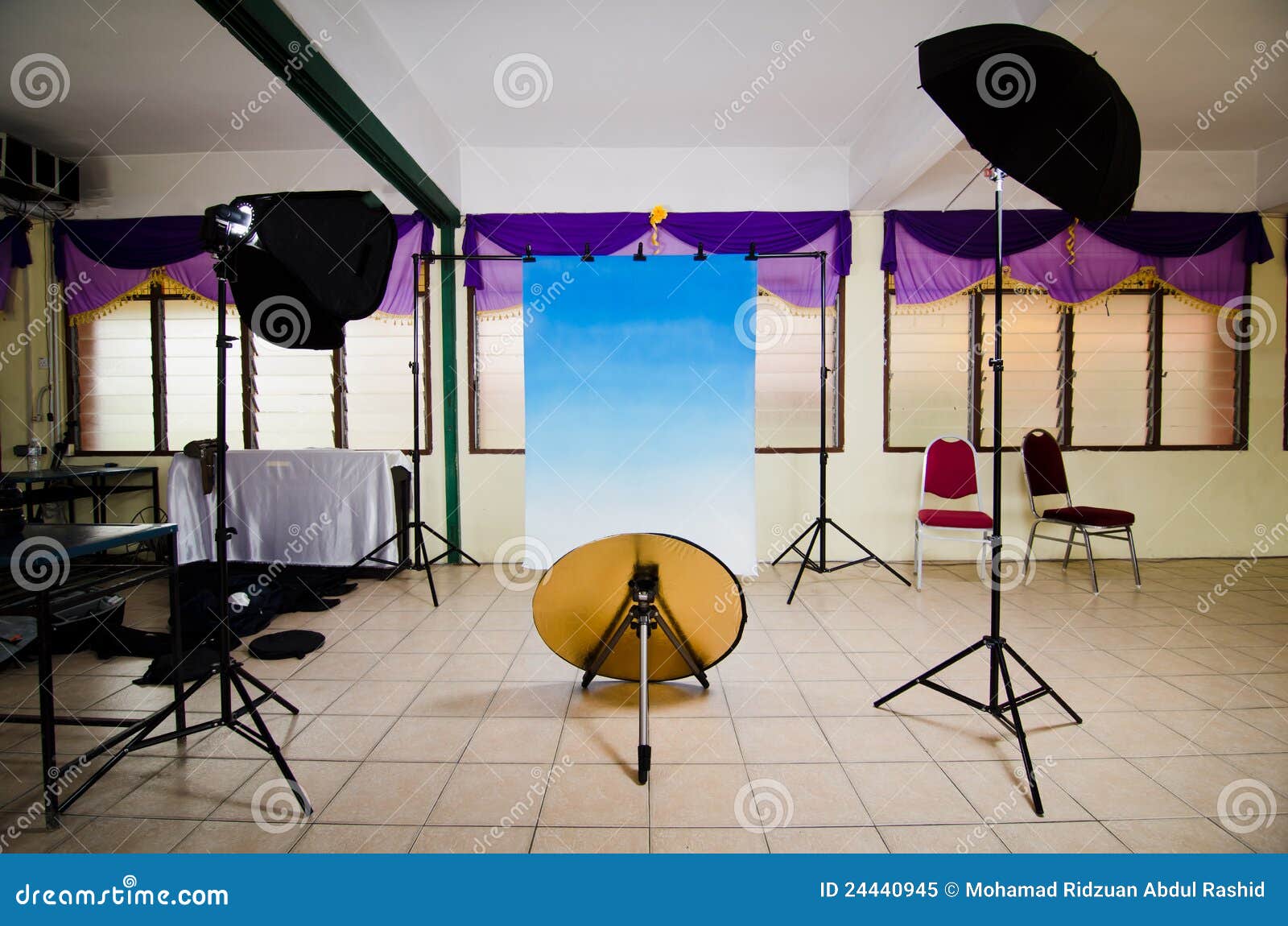 Mobile Studio stock image. Image of stand, life, portable 24440945