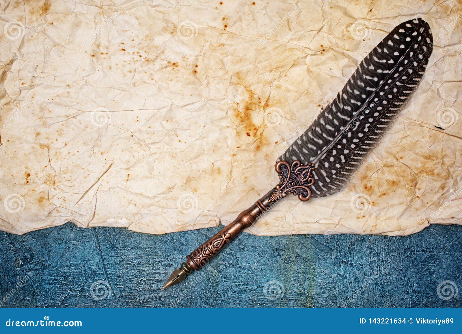 Download Mock Up Of Empty Old Vintage Paper Sheet With Quill Pen ...