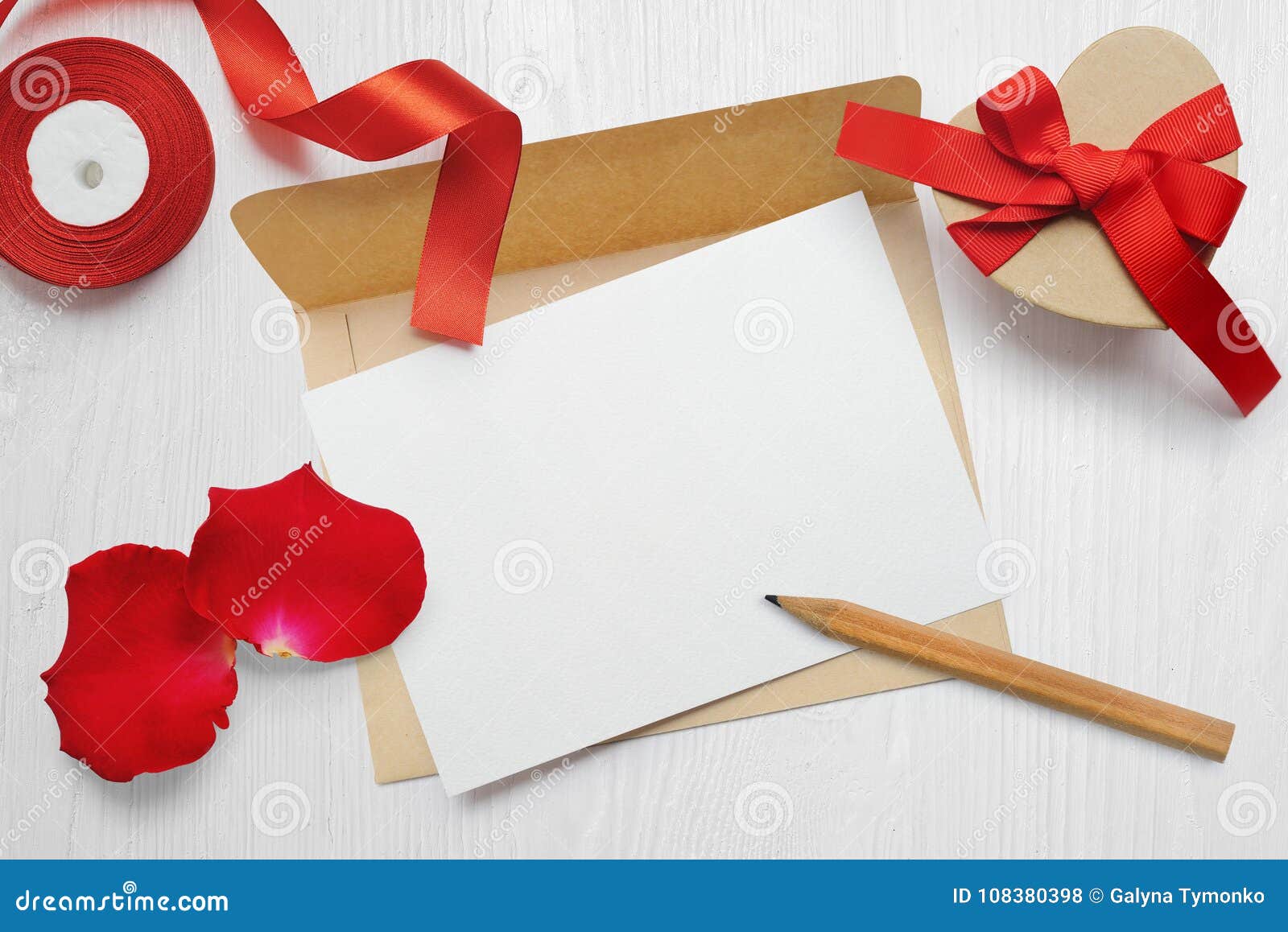 Download Mockup Valentines Day Greeting Card Letter In Envelope ...