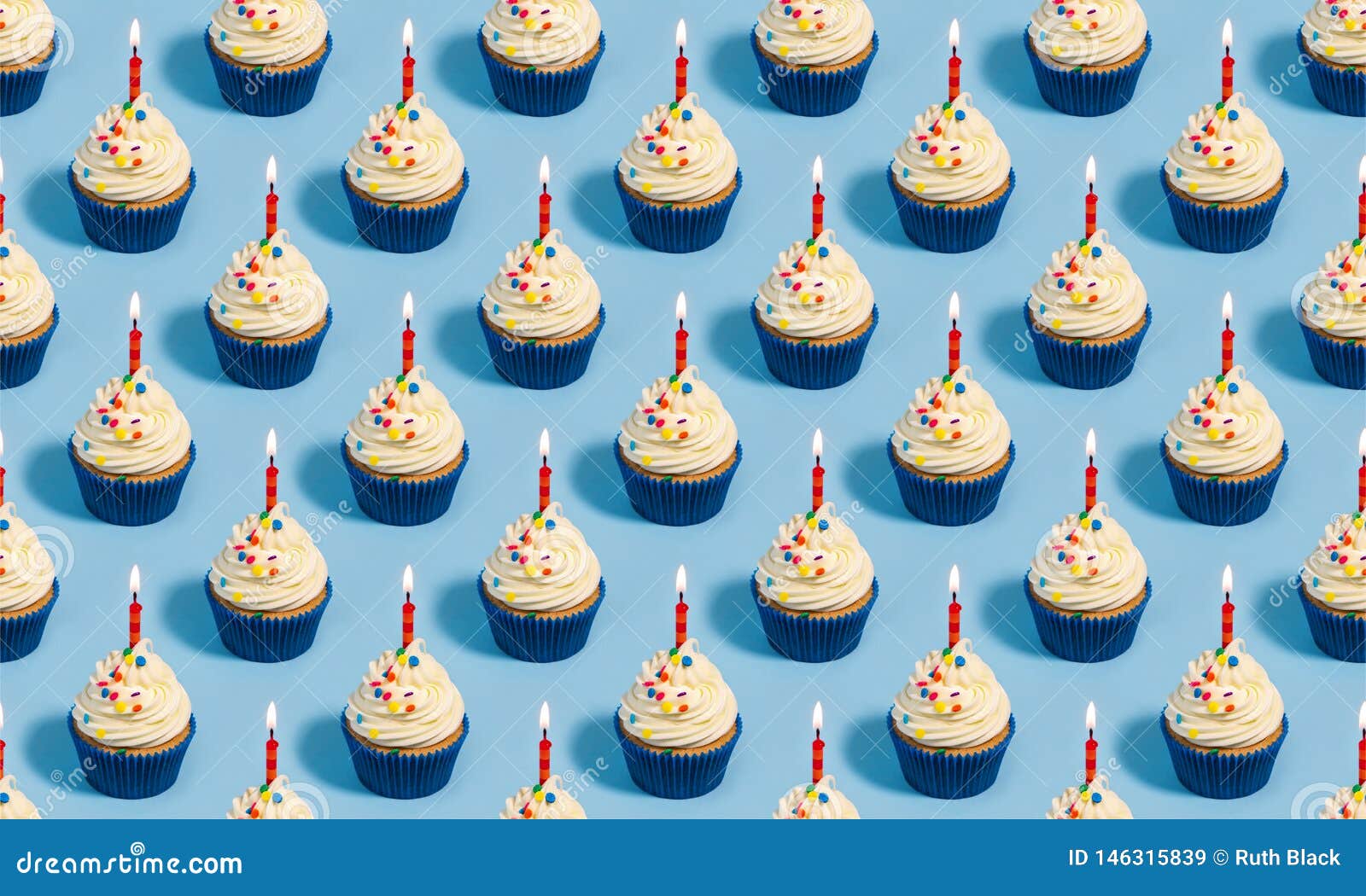 Modele Sans Couture De Petit Gateau D Anniversaire Illustration Stock Illustration Du Petit Anniversaire Modele Sans Couture De Petit Gateau D Anniversaire Illustration Stock Illustration Du Petit Anniversaire