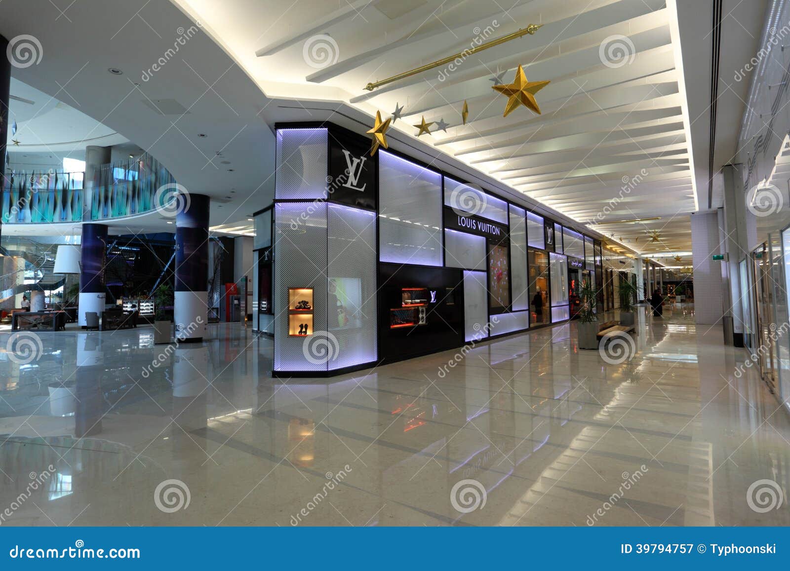 Moda Mall Bahrain Trade Center Editorial Photography - Image of interior, 39794757