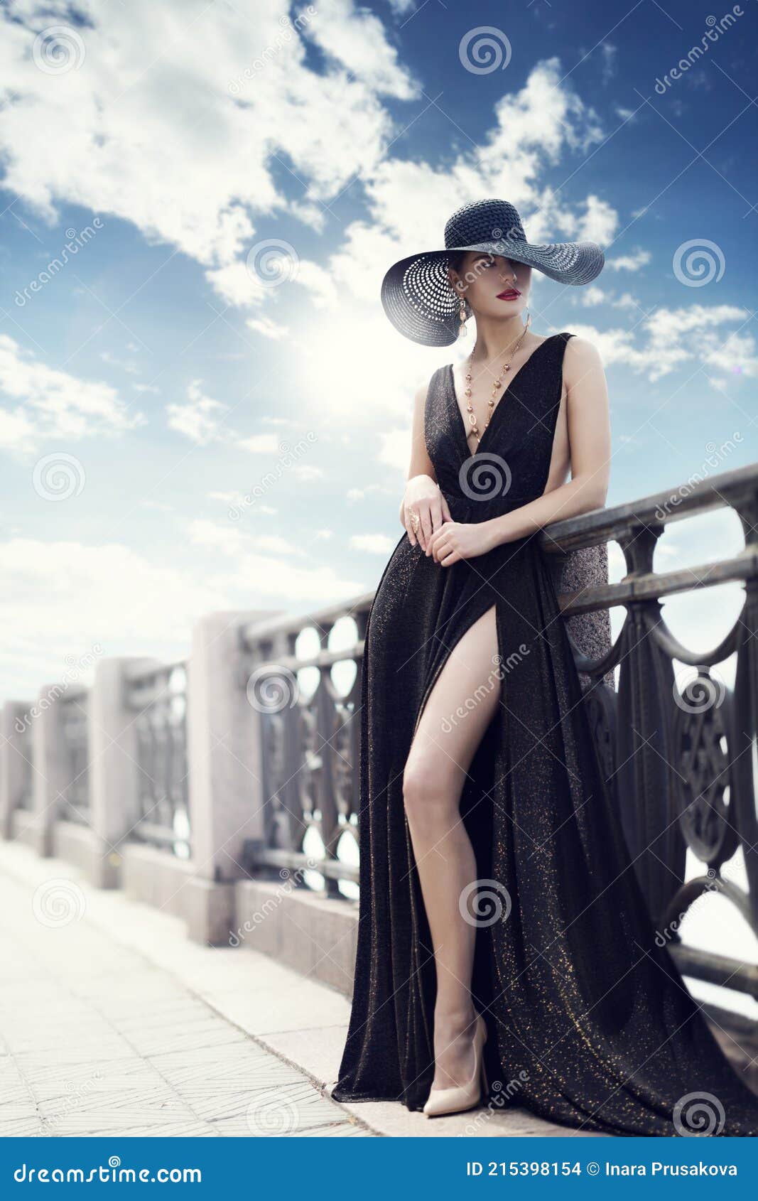 Mode & Beauty Damenbekleidung Abendkleid Abschlusskleid zu verkaufen Maikleid Abikleid 