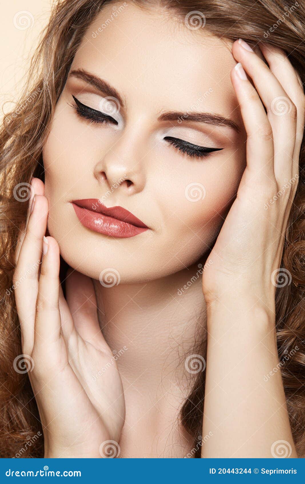 Model With Glamour Fashion Make-up In Retro Style Stock 