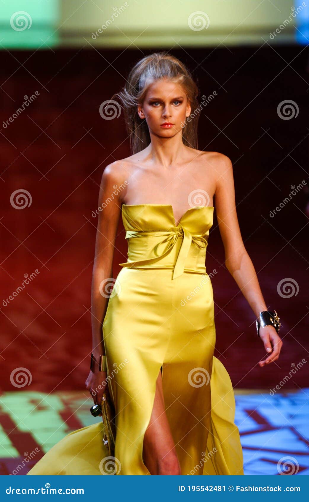 Model Hana Soukupova Walks Runway Fashion Show of Valentino Ready-To ...