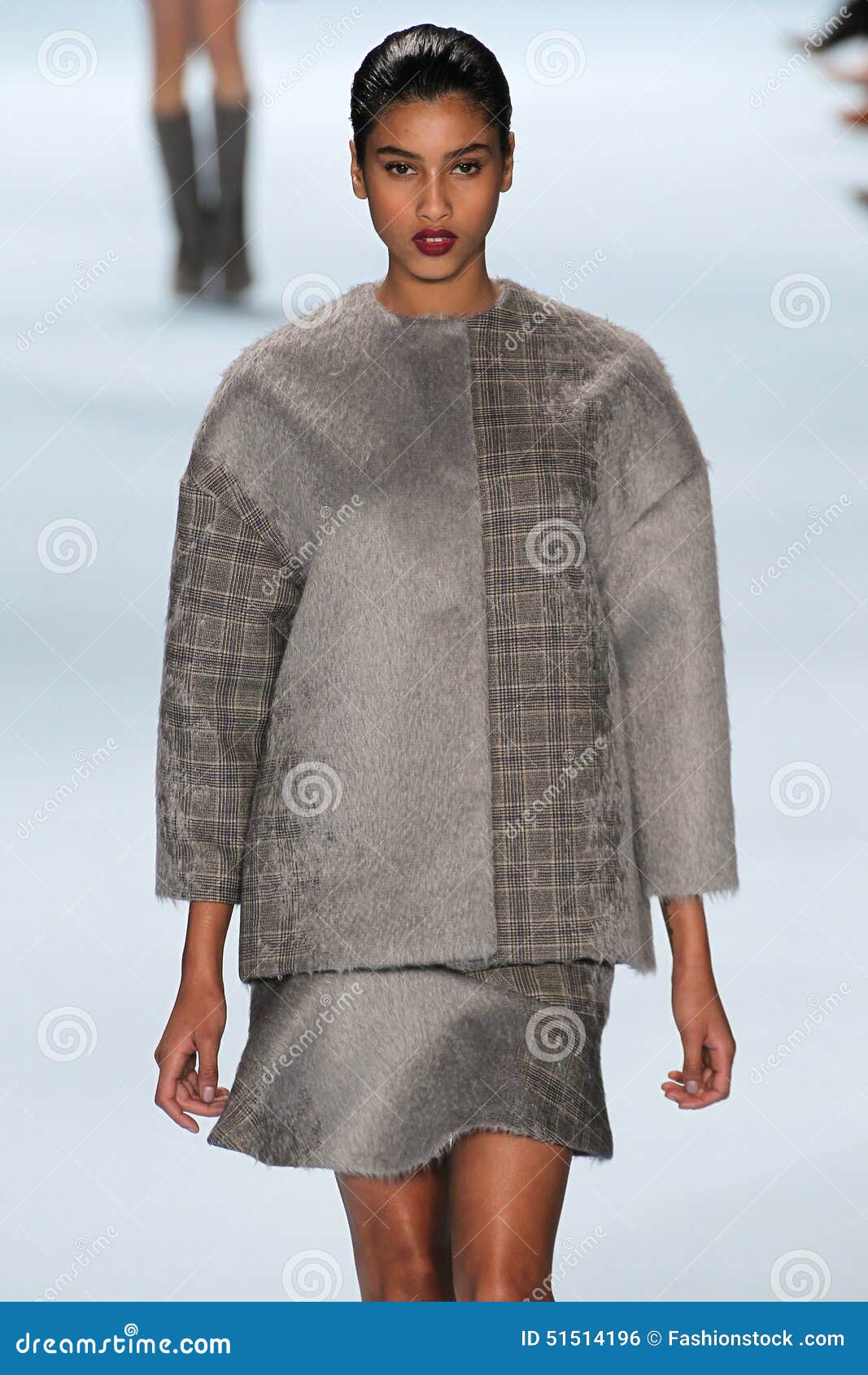 Model Imaan Hammam Walks the Runway Wearing Carolina Herrera Fall 2015 ...