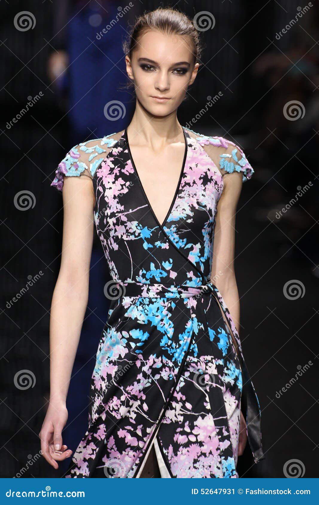 Model Irina Liss Walk the Runway at the Diane Von Furstenberg Fashion ...