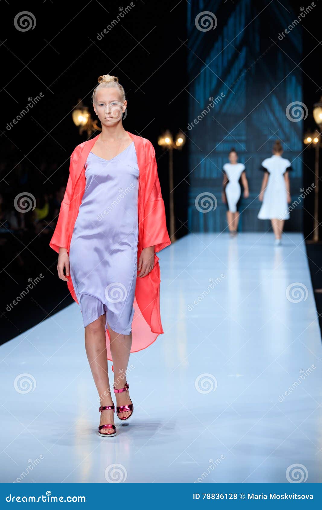 Model Walk Runway for DIMANEU Catwalk at Spring-summer 2017 Mercedes ...