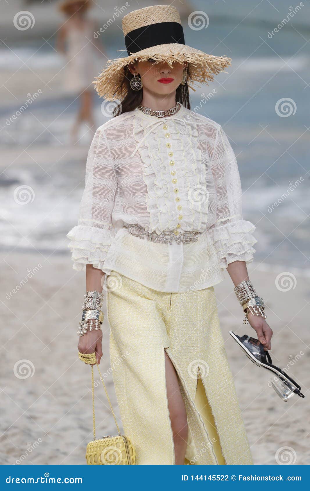 PFW: CHANEL Spring Summer 2019 Collection