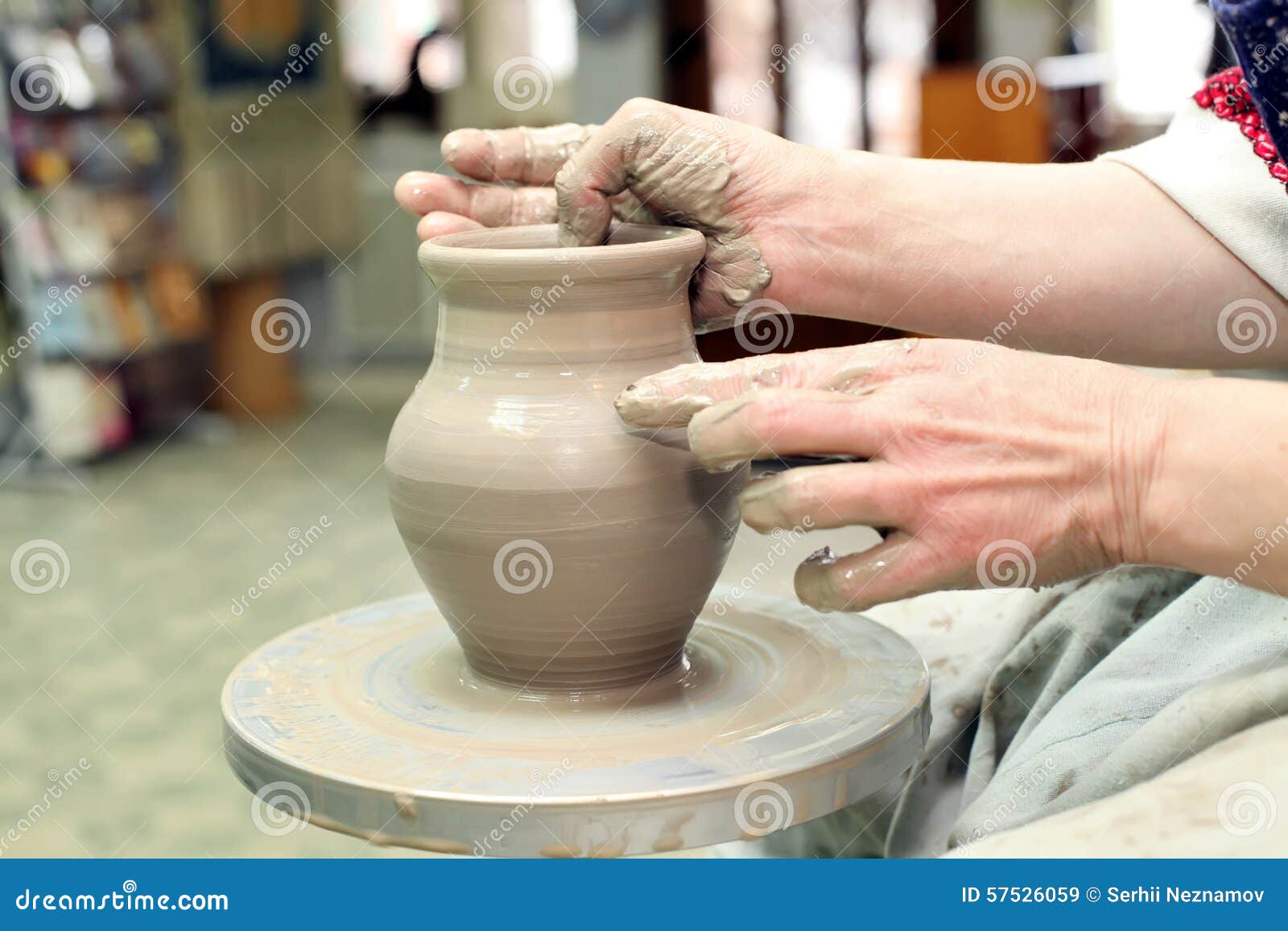  Modeling  Clay  Handmade Pot  Painted Glassware Stock Image 