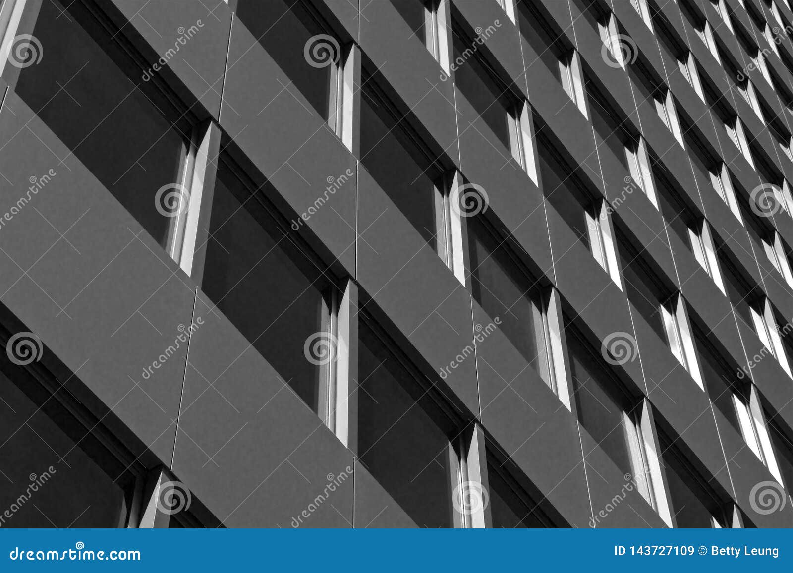 Modelo de ventanas en un edificio alto en Manhattan, NYC