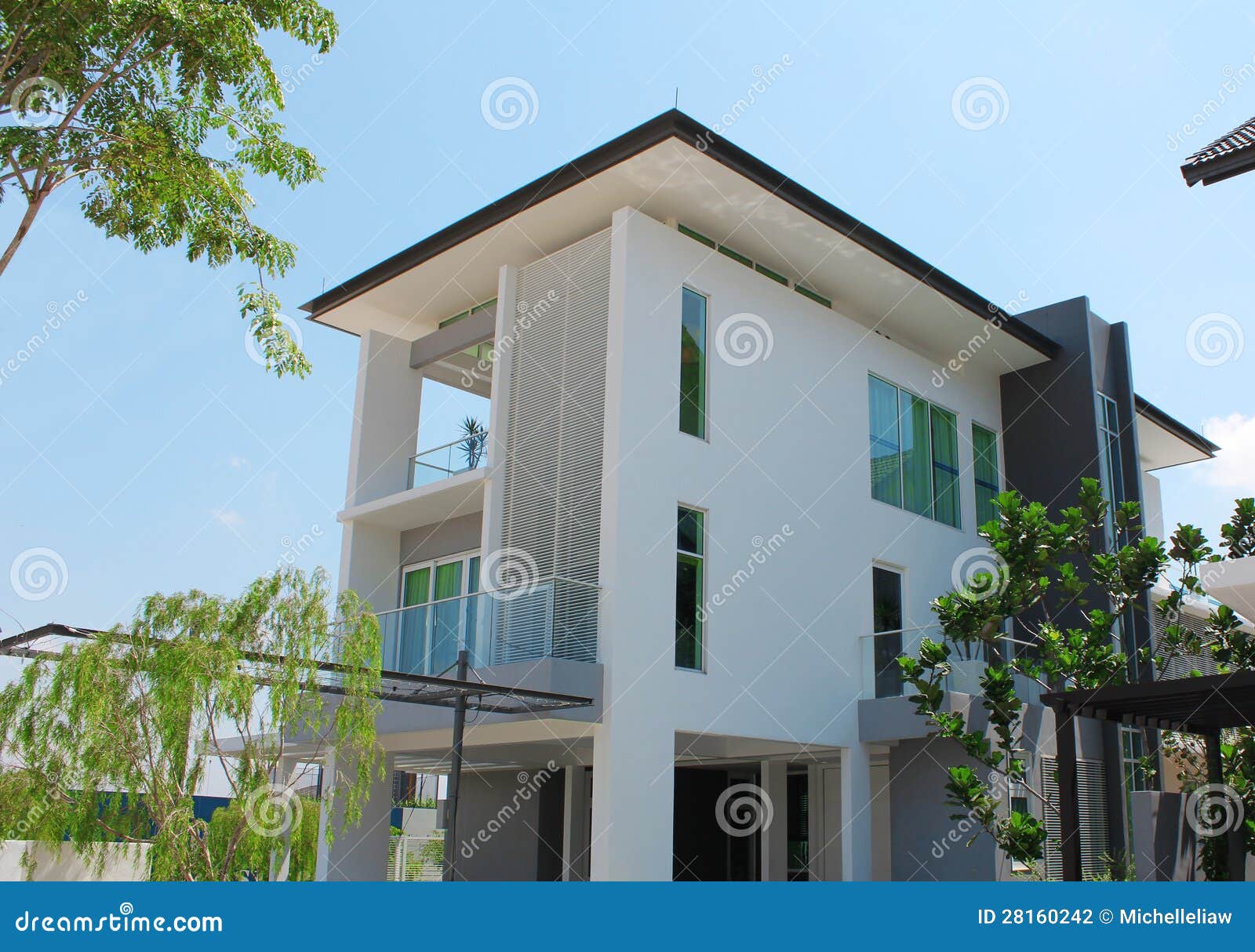 Modern 3 Storey Bungalow Design Stock Photo Image Of 3storey