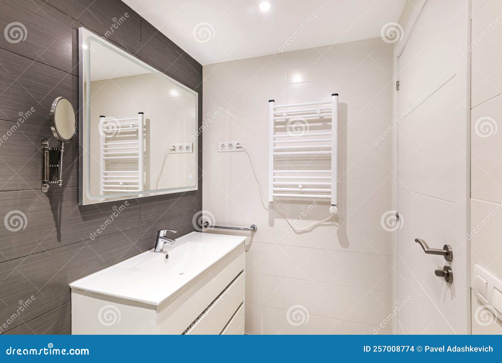 Modern Bathroom with Gray Tiles, Electronic Heater and Rectangular