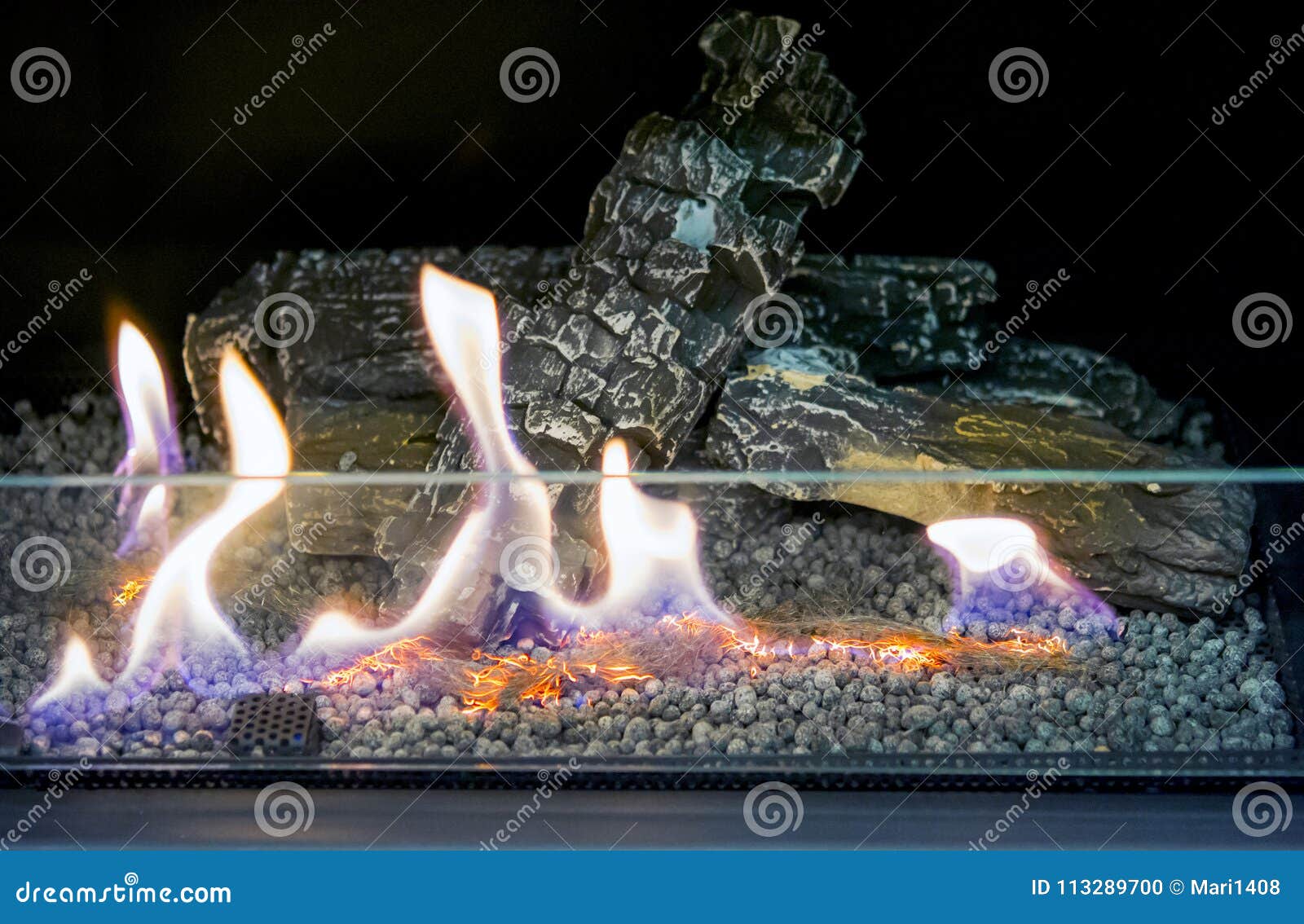 Modern Bio Fireplot Fireplace on Ethanol Gas. Smart Ecological