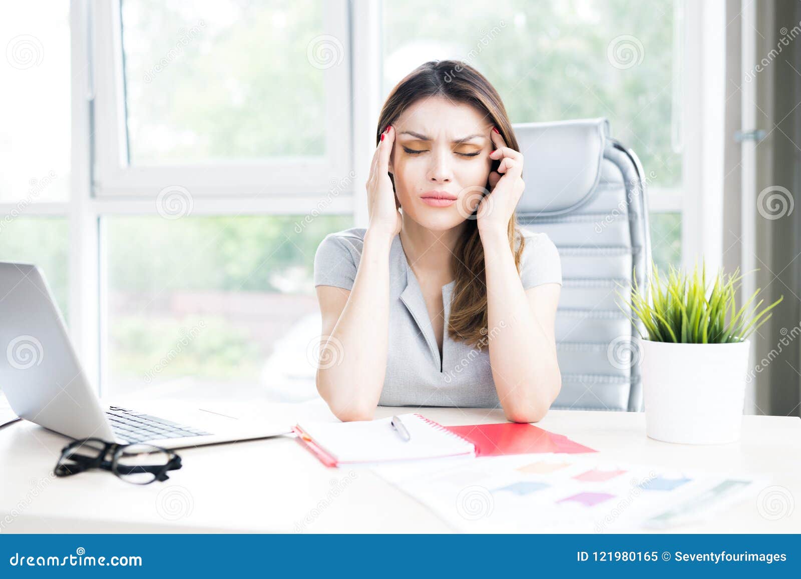 faceless person with glasses faceless person with glasses