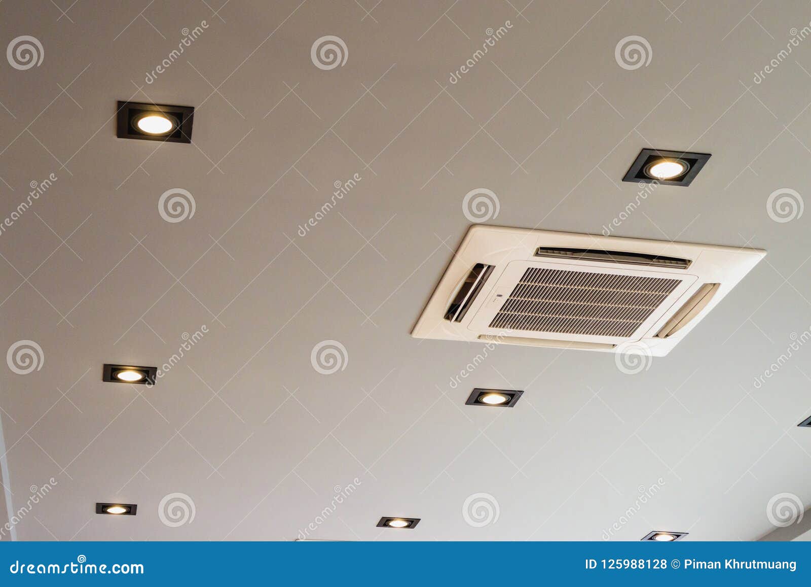 Ceiling Mounted Cassette Type Air Conditioning System Stock