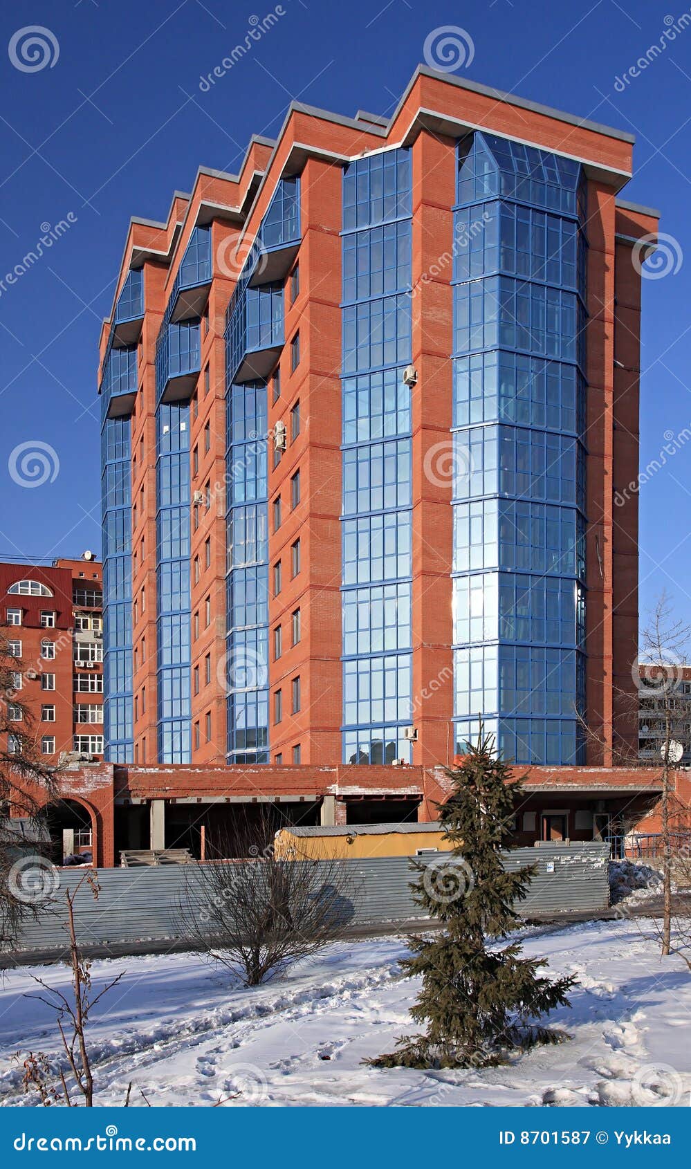 Modern dwellinghouse. stock image. Image of modern, road 8701587