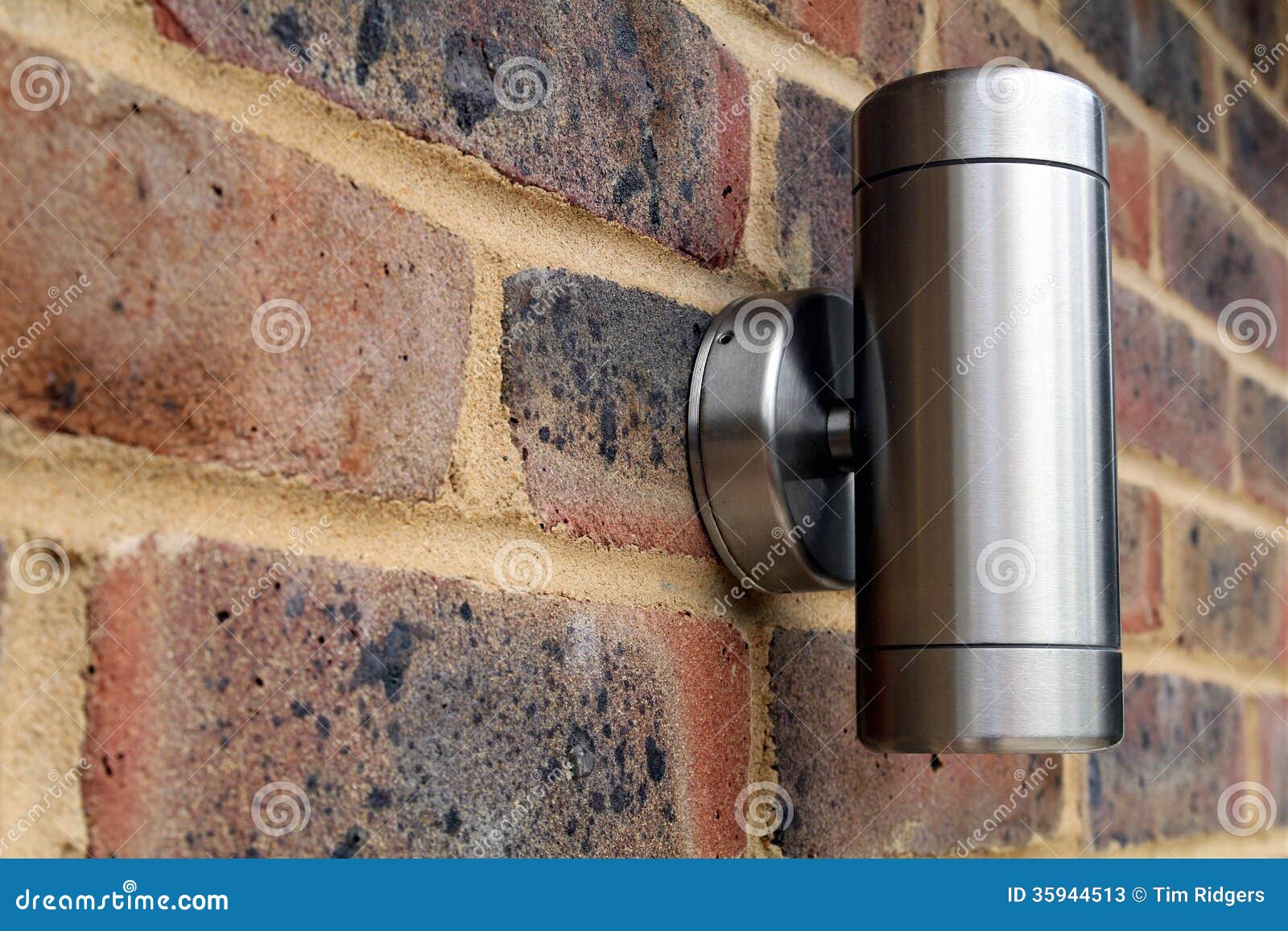 Modern garden lighting stock image. Image of tech, home - 35944513