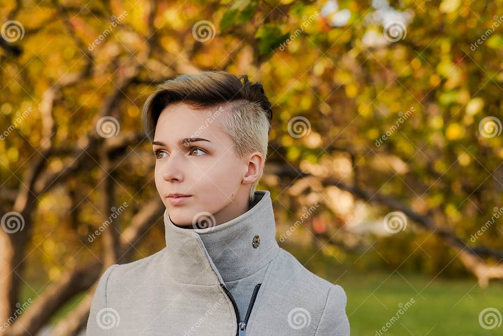  Modern Girl with Colored Short Hair in Autumn Stock Image - Image of ...