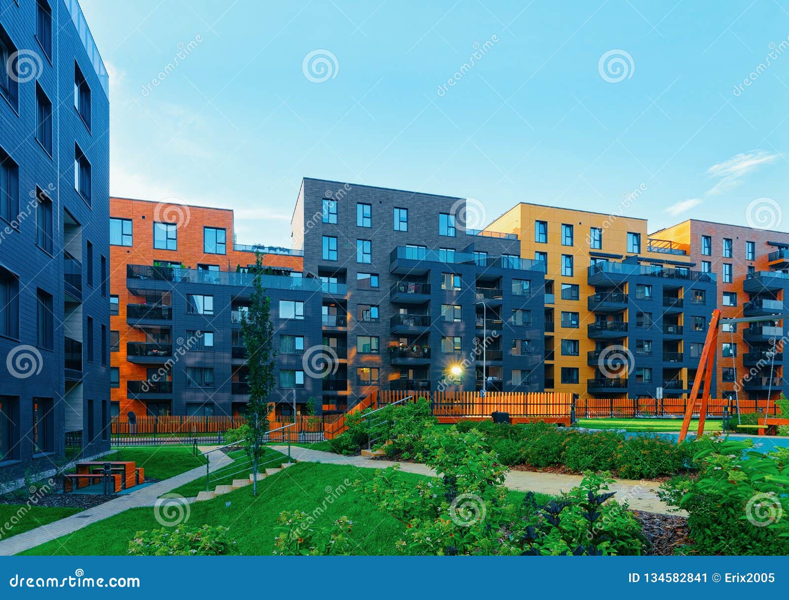 iModerni iHousei Residential Apartment Building Exterior 