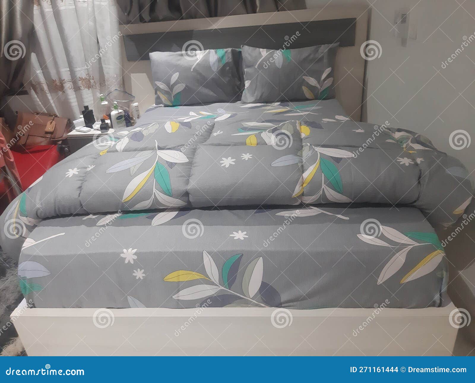 Modern kingsized laid bed stock photo. Image of modern 271161444