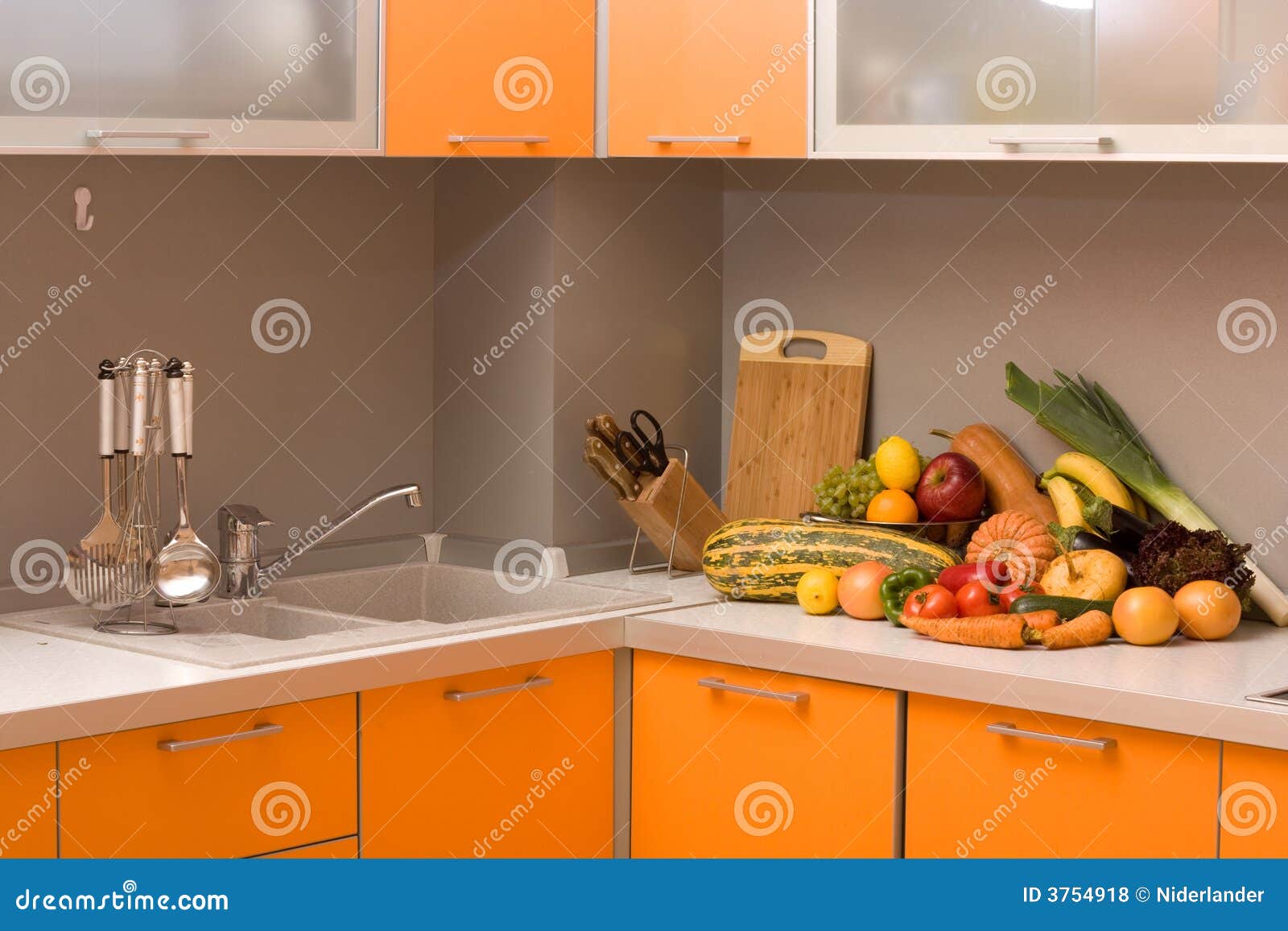 modern kitchen design delhi