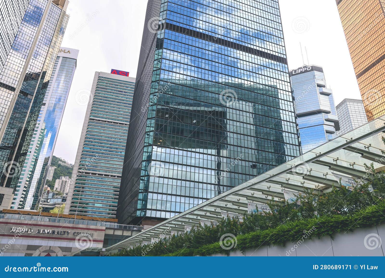 Modern Office Buildings in Hong Kong, Blending Architecture and