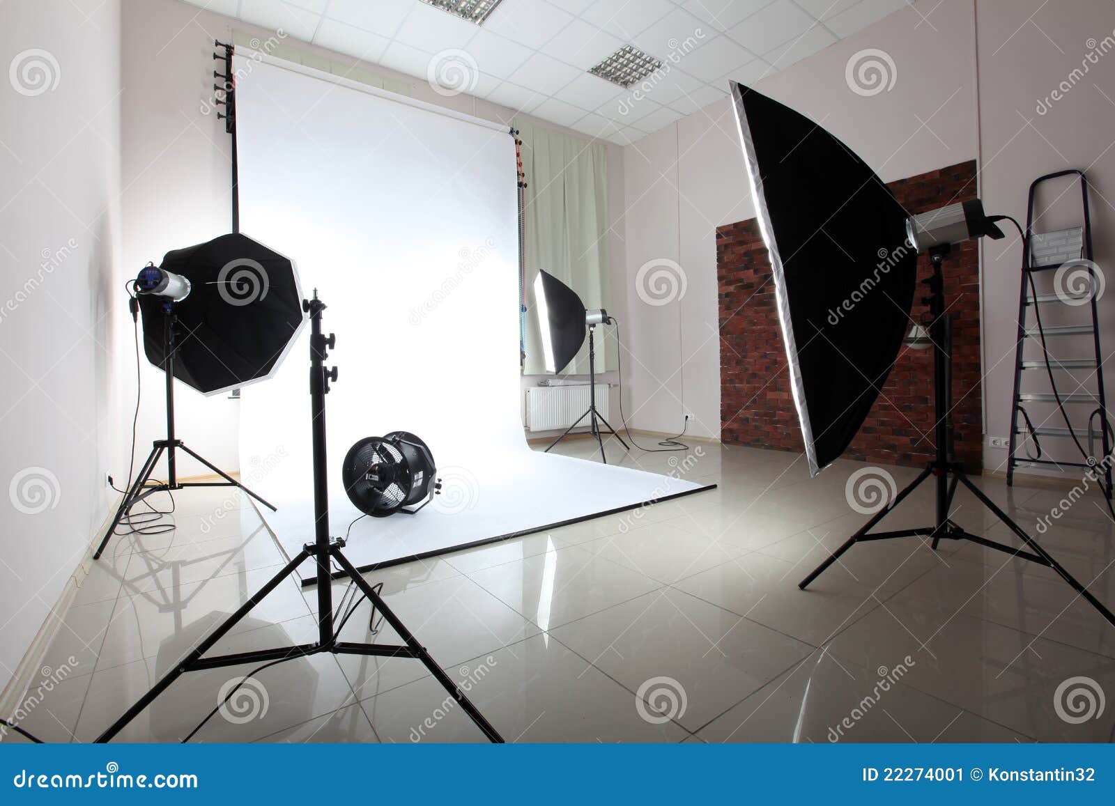 5,620,073 Studio Background Stock Photos - Free & Royalty-Free Stock Photos  from Dreamstime