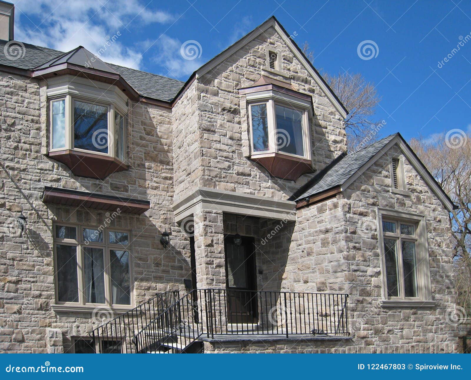 Modern Stone House Stock Image Image Of Front Suburb 122467803
