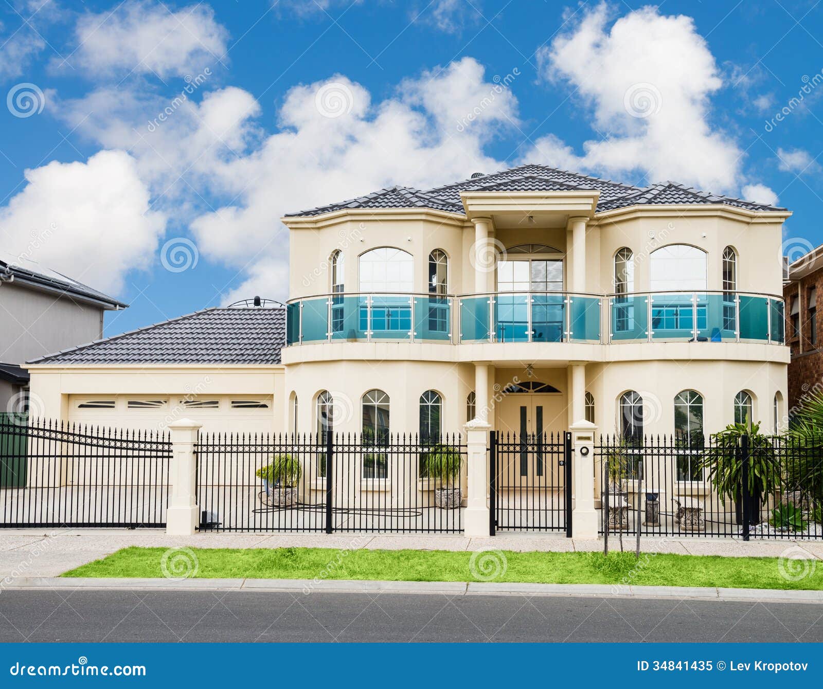 Modern Suburban House stock image. Image of construction - 34841435