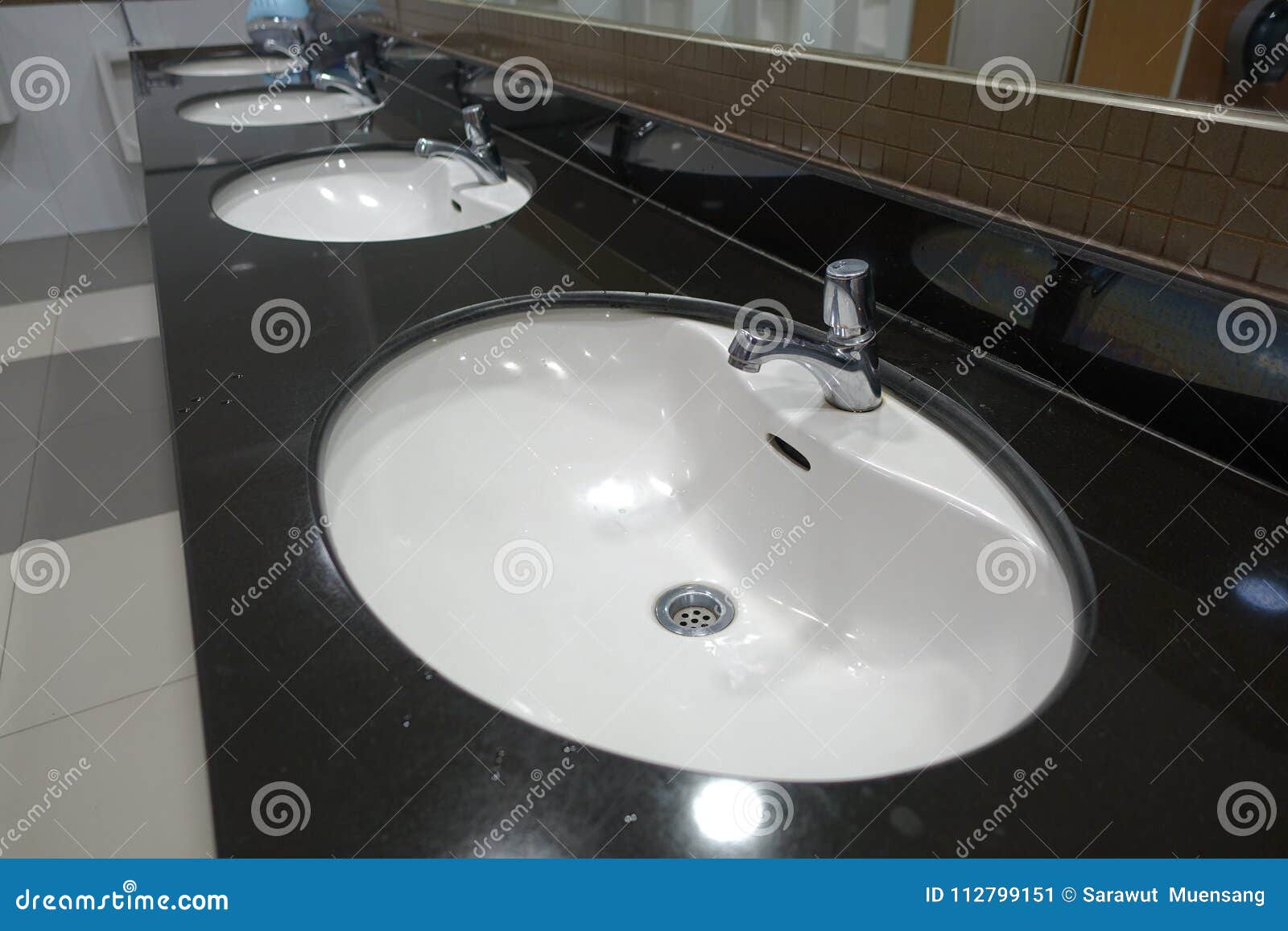 Modern wash basin editorial photo. Image of asia, traditional 112799151
