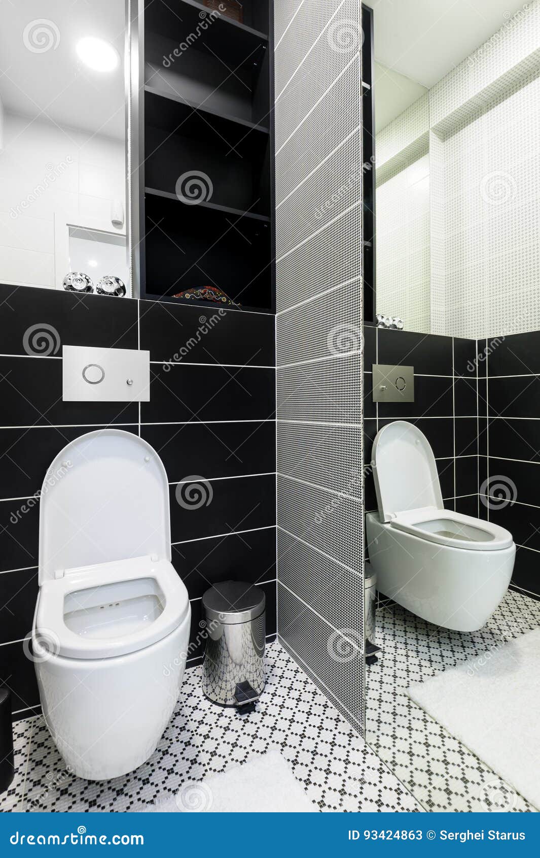 Uitgelezene Modern zwart-wit toilet stock afbeelding. Afbeelding bestaande uit YR-58
