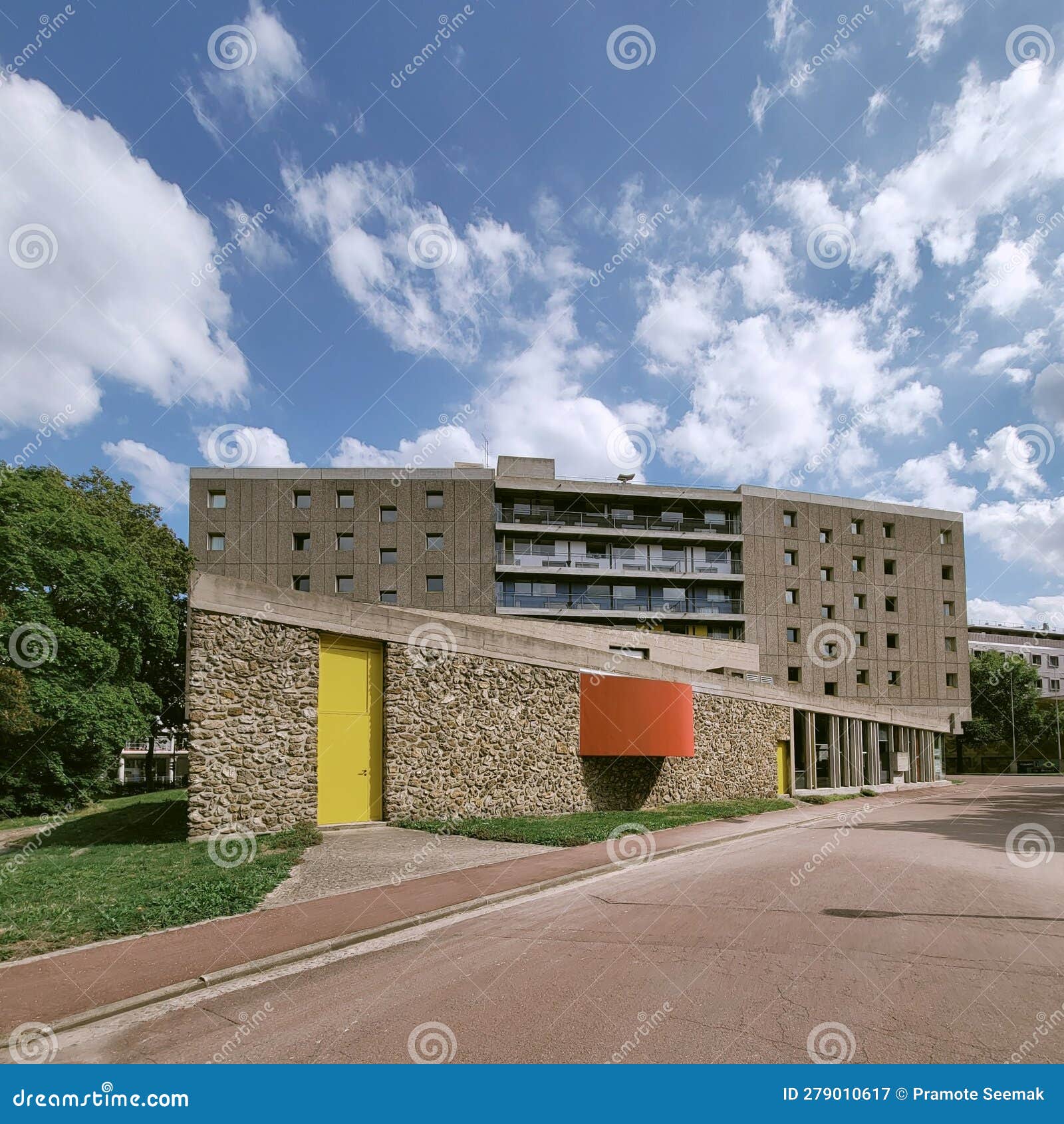 moderne architecture by the lecorbusier, citÃ© universitaire,  paris, france