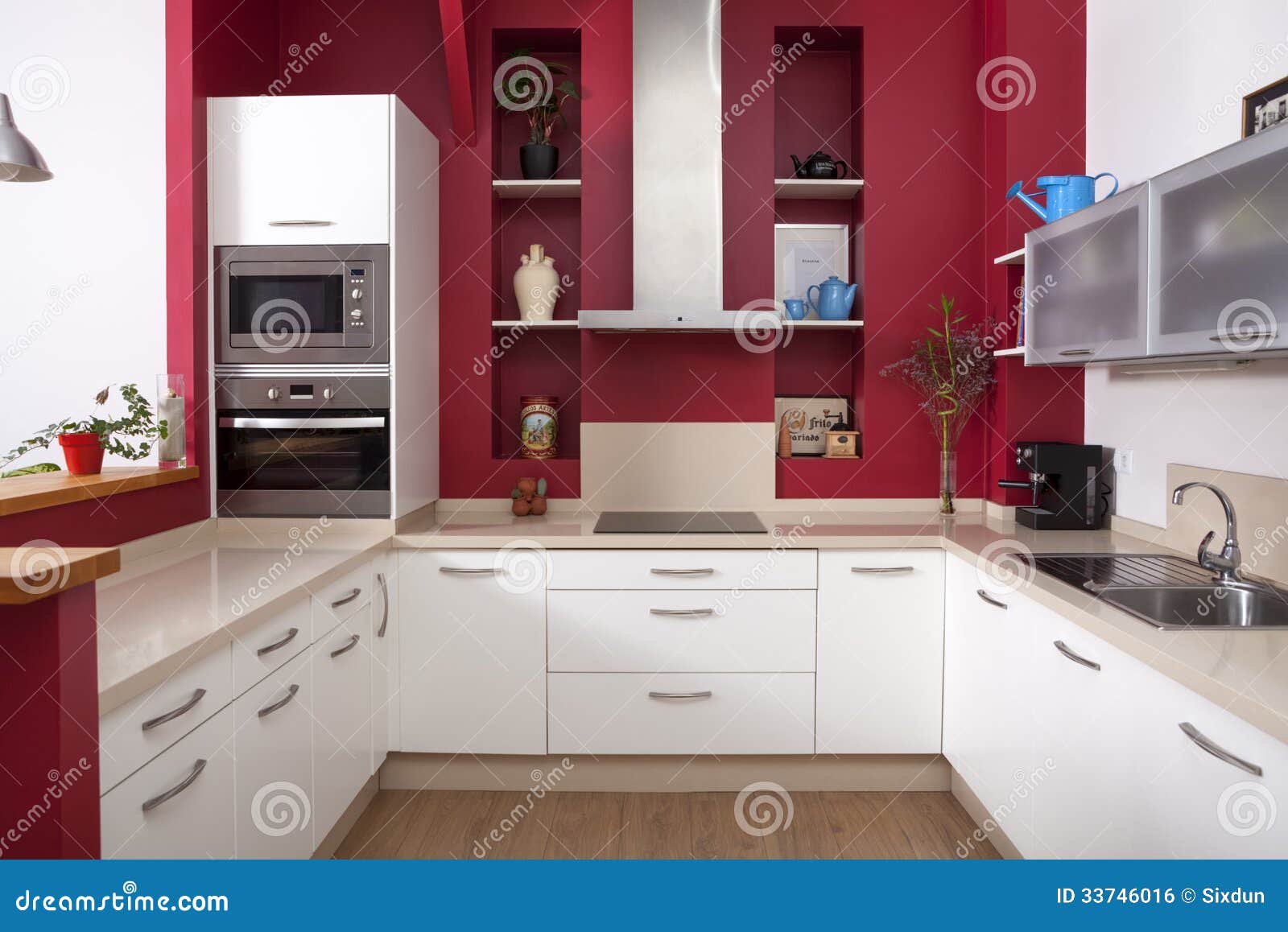 Moderne Küche Mit Roten Wänden Lizenzfreies Stockbild - Bild: 33746016
