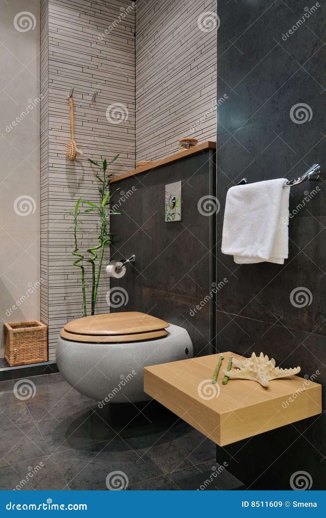 Modernes graues Badezimmer stockbild. Bild von erbauer - 8511609